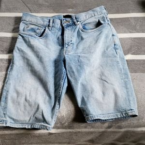 H&M Blue Jean Shorts (W:29, L:19)